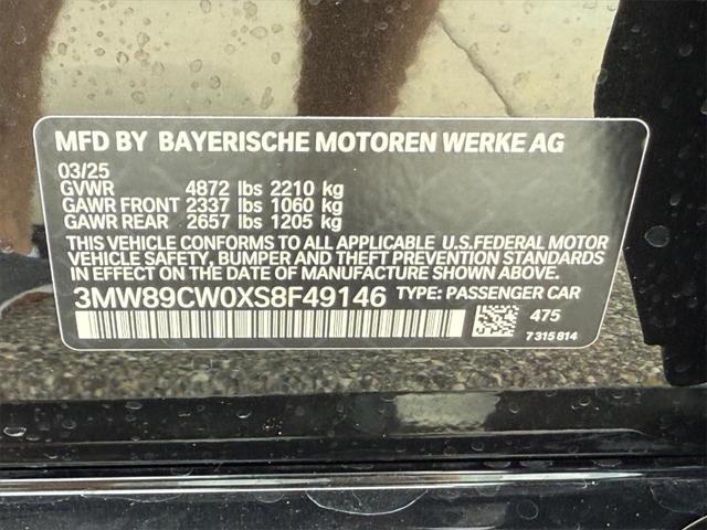 Photo of 2025 Black Sapphire Metallic BMW 330