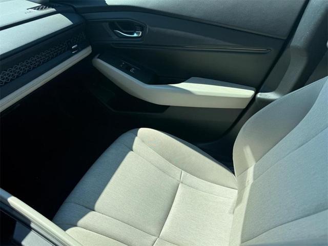 Photo of 2023 Meteorite Gray Metallic Honda Accord