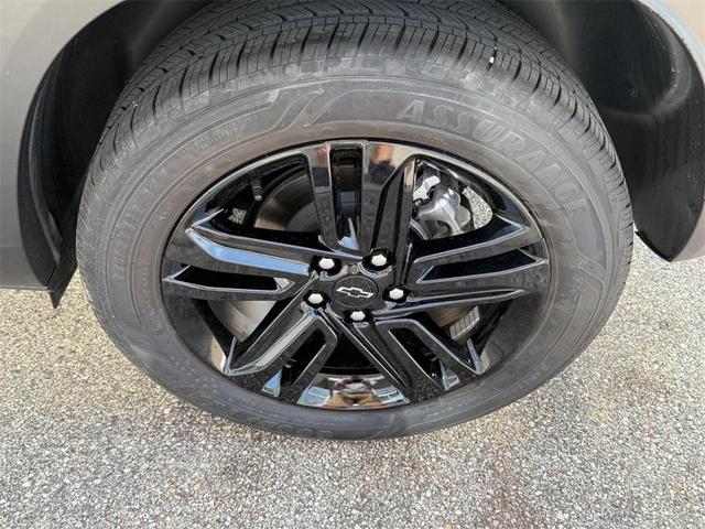 Photo of 2024 Nitro Yellow Metallic Chevrolet Trax