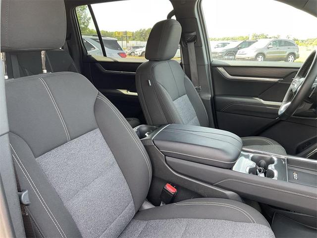 Photo of 2025 Ebony Twilight Metallic GMC Acadia