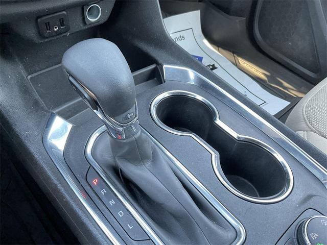 Photo of 2023 Mosaic Black Metallic Chevrolet Traverse