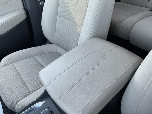 Photo of 2023 Mosaic Black Metallic Chevrolet Traverse