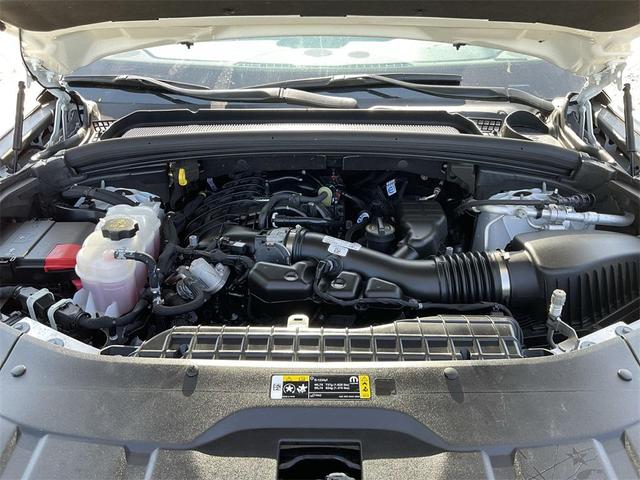 Photo of 2023 Bright White Clearcoat Jeep Grand Cherokee