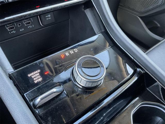 Photo of 2023 Bright White Clearcoat Jeep Grand Cherokee