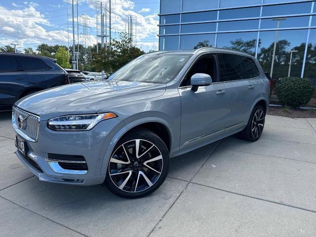 Photo of 2024 Metallic Volvo XC90