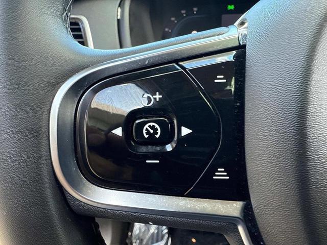 Photo of 2024 Metallic Volvo XC90