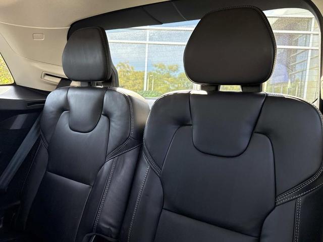 Photo of 2024 Metallic Volvo XC90 Recharge Plug-In Hybrid