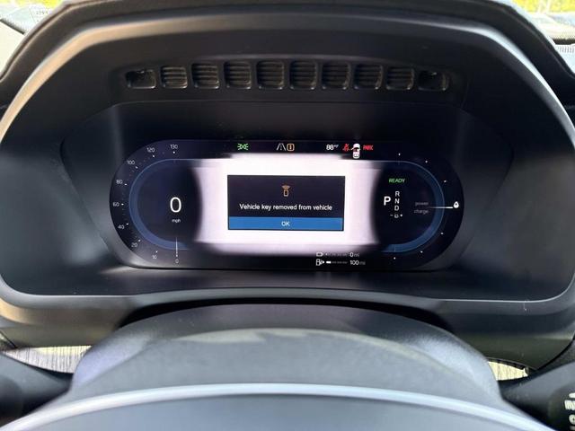 Photo of 2024 Metallic Volvo XC90 Recharge Plug-In Hybrid