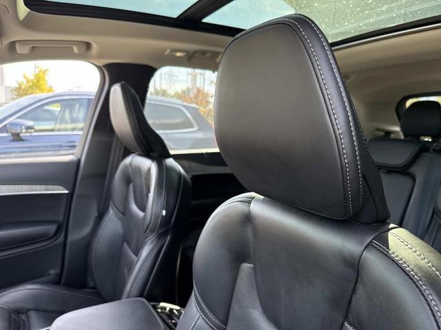 Photo of 2024 Metallic Volvo XC90 Recharge Plug-In Hybrid