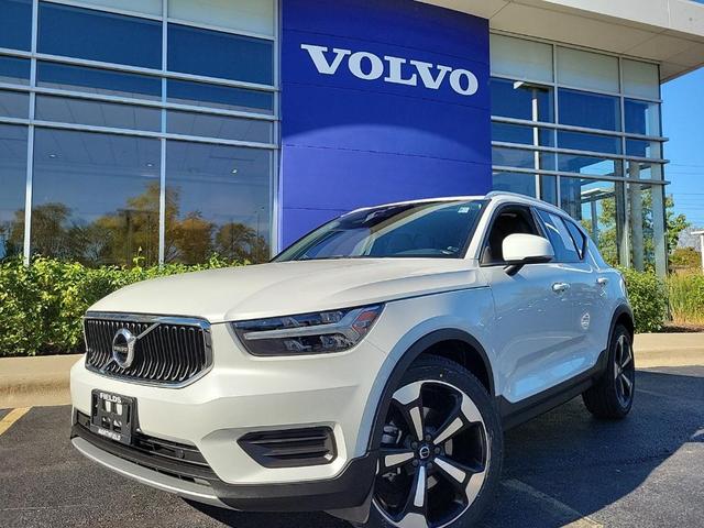 2022 Volvo XC40