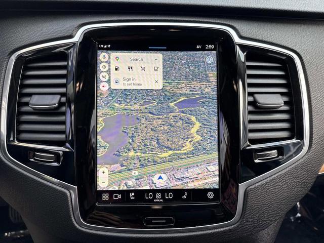 Photo of 2024 Metallic Volvo XC90