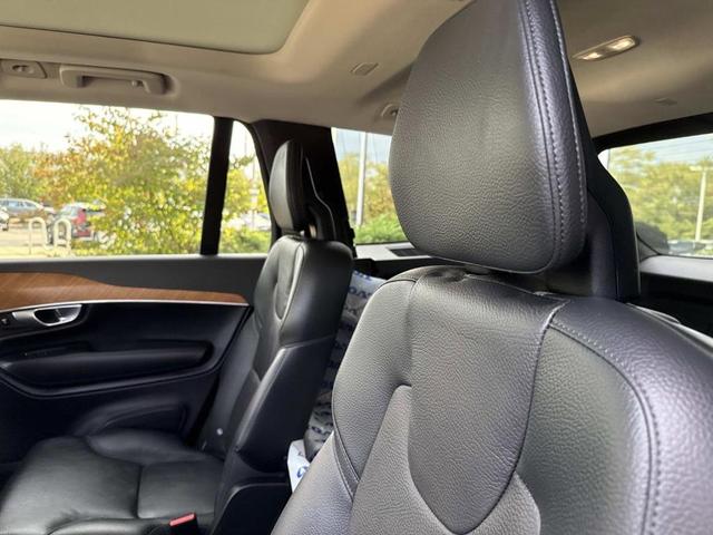 Photo of 2024 Metallic Volvo XC90