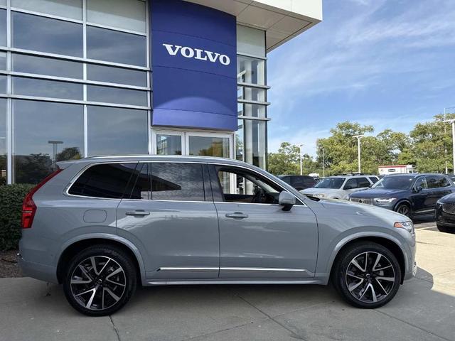 Photo of 2024 Metallic Volvo XC90