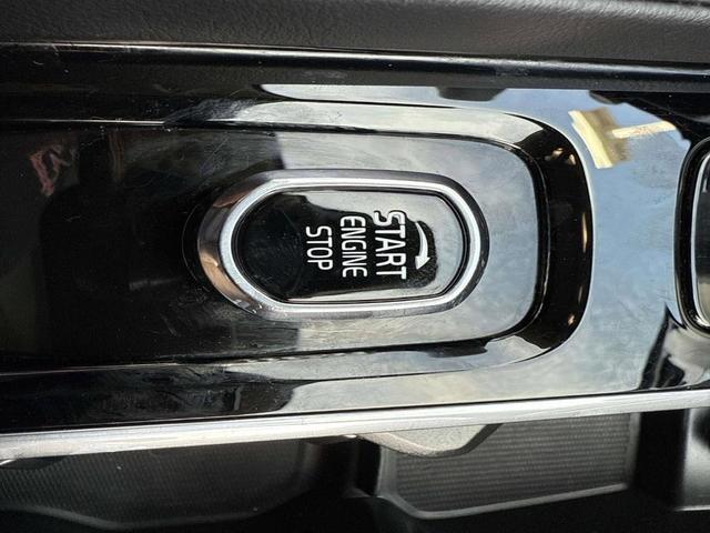 Photo of 2024 Metallic Volvo XC90