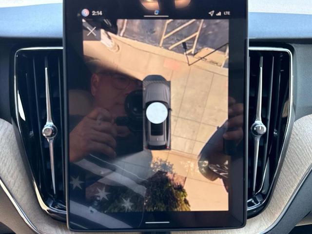 Photo of 2026 Denim Blue Volvo XC60