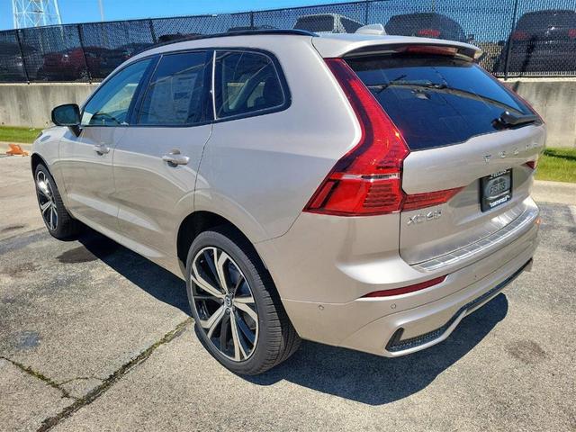 Photo of 2025 Bright Volvo XC60