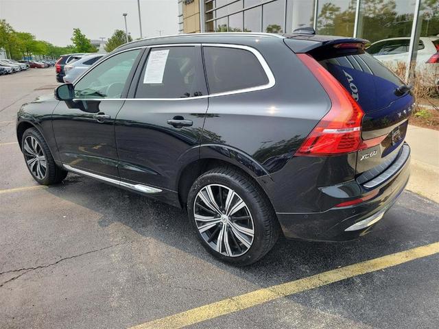 Photo of 2022 Onyx Black Metallic Volvo XC60