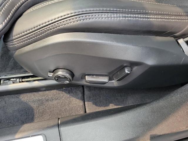 Photo of 2022 Onyx Black Metallic Volvo XC60