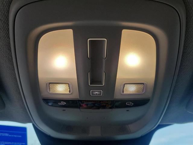 Photo of 2025 Crystal White Pearl Volvo XC40