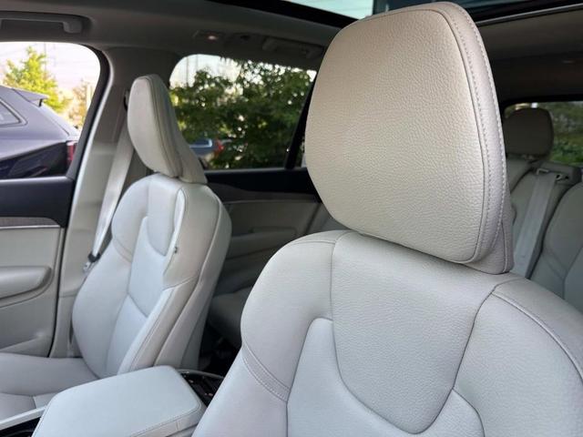 Photo of 2023 Thunder Gray Metallic Volvo XC90 Recharge Plug-In Hybrid