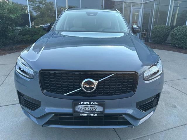 Photo of 2023 Thunder Gray Metallic Volvo XC90 Recharge Plug-In Hybrid