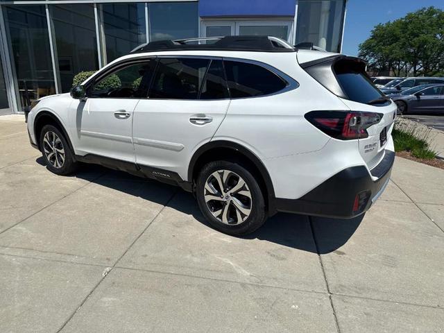 Photo of 2020 Crystal White Pearl Subaru Outback
