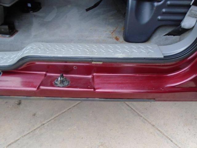 Photo of 2004 MAROON Ford F-150