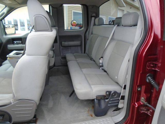 Photo of 2004 MAROON Ford F-150
