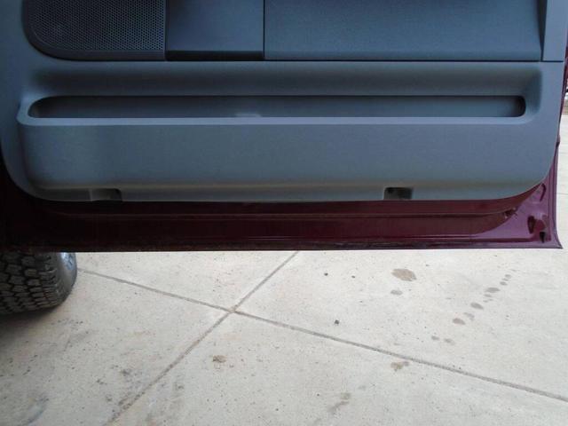 Photo of 2004 MAROON Ford F-150