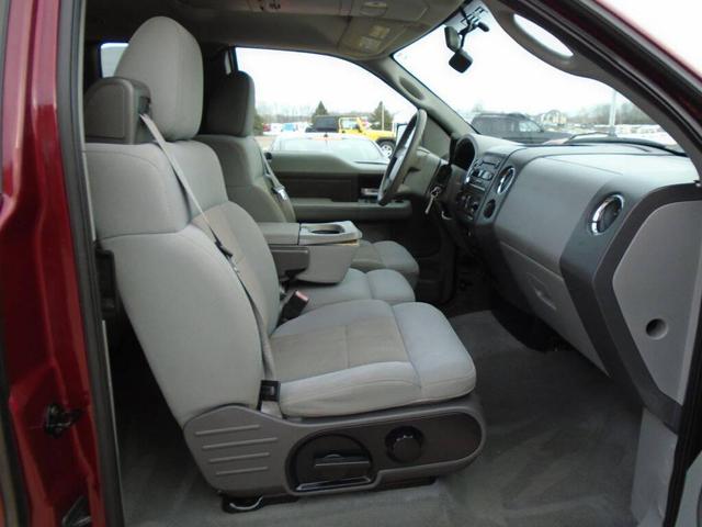 Photo of 2004 MAROON Ford F-150