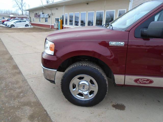 Photo of 2004 MAROON Ford F-150