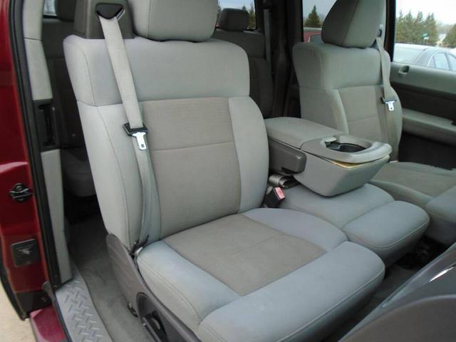 Photo of 2004 MAROON Ford F-150