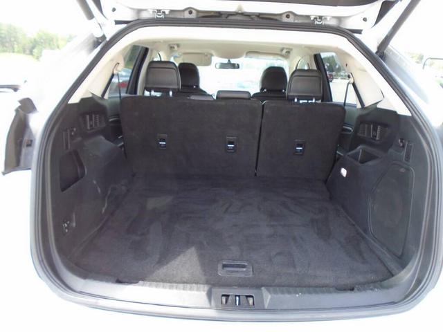 Photo of 2017 SILVER Ford Edge