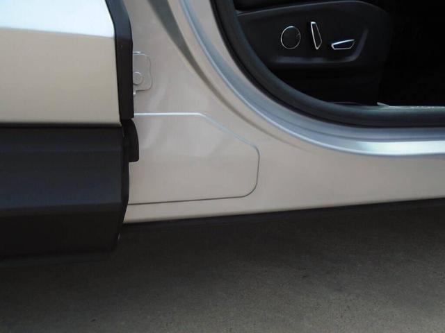 Photo of 2017 SILVER Ford Edge