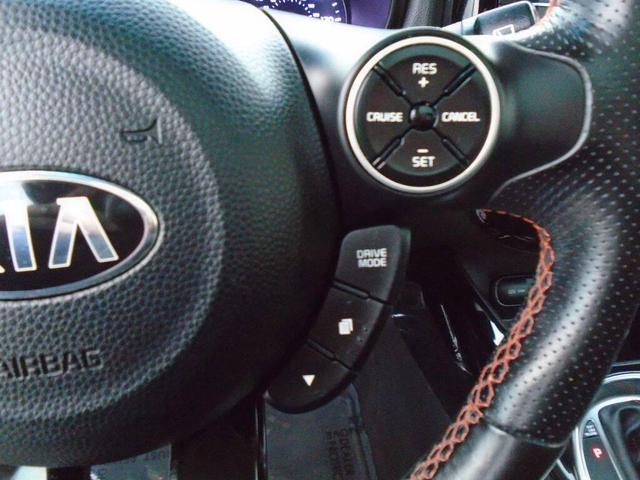 Photo of 2017 SILVER Kia Soul