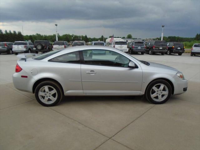 Photo of 2009 SILVER Pontiac G5