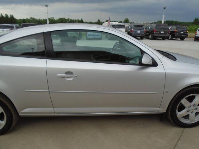 Photo of 2009 SILVER Pontiac G5