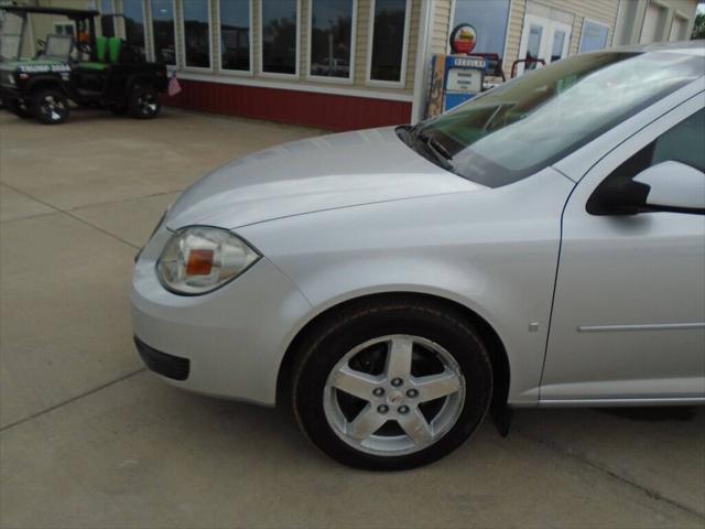 Photo of 2009 SILVER Pontiac G5