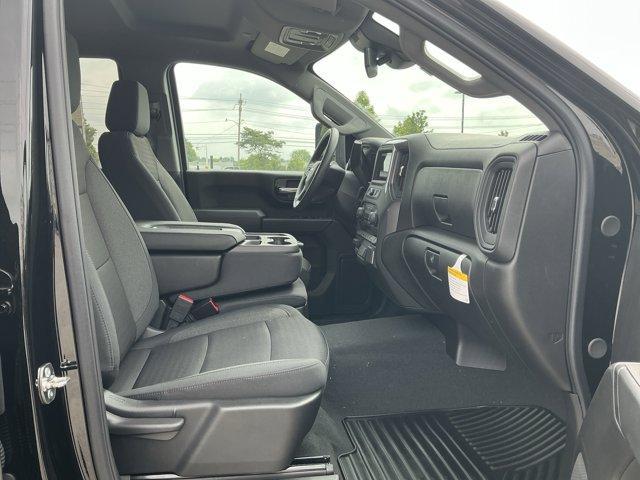 Photo of 2025 Black Chevrolet Silverado 2500
