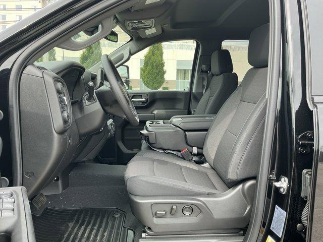 Photo of 2025 Black Chevrolet Silverado 2500
