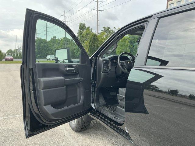 Photo of 2025 Black Chevrolet Silverado 2500