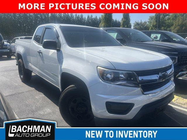Photo of 2017 Summit White Chevrolet Colorado