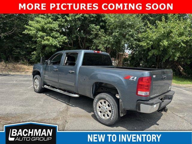 Photo of 2014 Stealth Gray Metallic GMC Sierra 2500