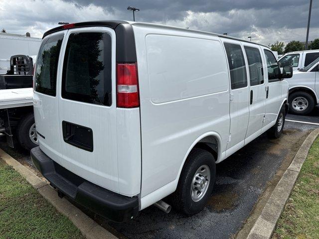 Photo of 2025 Summit White Chevrolet Express 2500