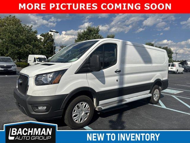 Photo of 2023 Oxford White Ford Transit-250