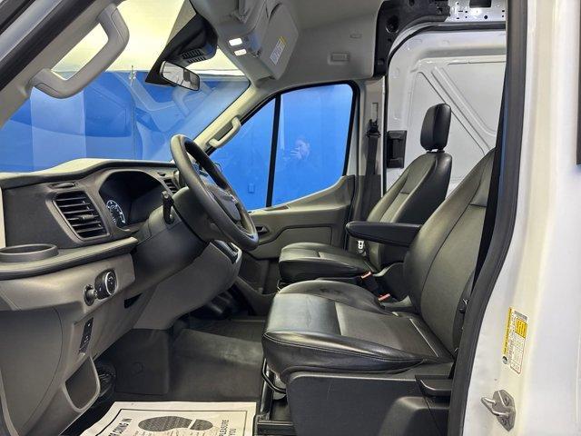 Photo of 2021 Oxford White Ford Transit-250