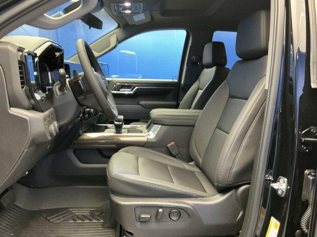 Photo of 2025 Black Chevrolet Silverado 1500