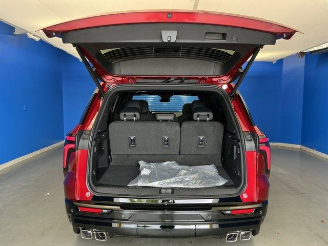 Photo of 2025 Radiant Red Chevrolet Traverse