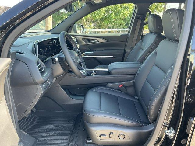 Photo of 2025 Mosaic Black Metallic Chevrolet Traverse