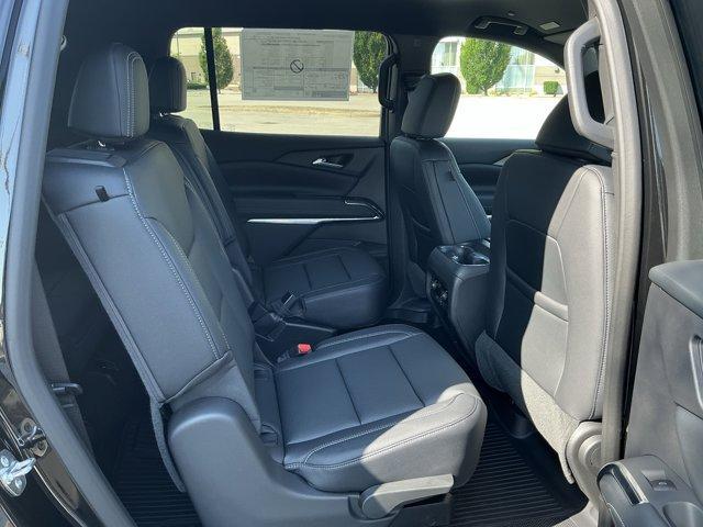 Photo of 2025 Mosaic Black Metallic Chevrolet Traverse